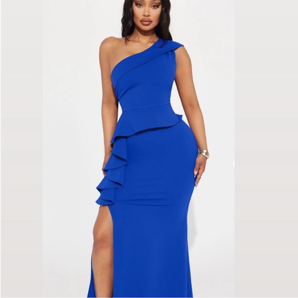 Fashion Nova Blue One-Shoulder Asymmetrical Gown